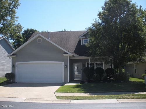 604 Beacon Dr, Painesville, OH, 44077-4382 | Card Image