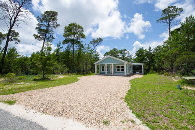 1692 Landing St, House other with 3 bedrooms, 2 bathrooms and 3 parking in Carrabelle FL | Image 4