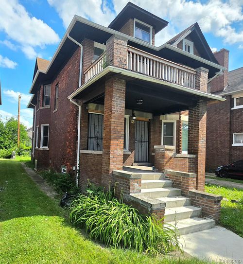 47 Pilgrim St, Highland Park, MI, 48203-3735 | Card Image