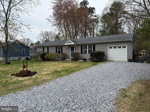 760 Roosevelt Blvd, Clayton, NJ, 08312-2054 | Card Image