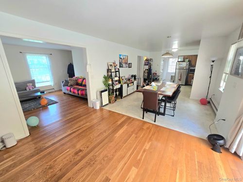 21 Bentay Dr, Harrison, NY, 10528-3901 | Card Image