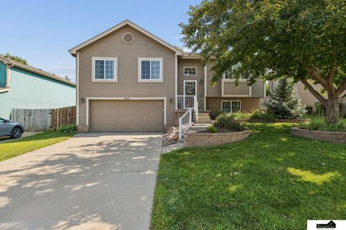14631 Kansas Ave, Omaha, NE, 68116-4515 | Card Image