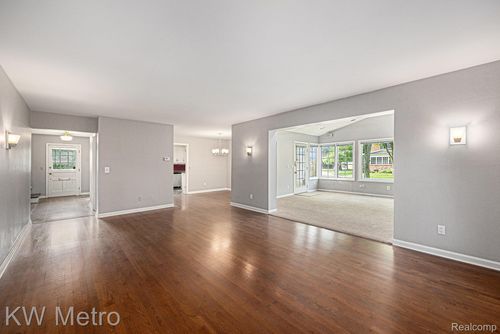 1360 Trailwood Path, Bloomfield Hills, MI, 48301-1727 | Card Image