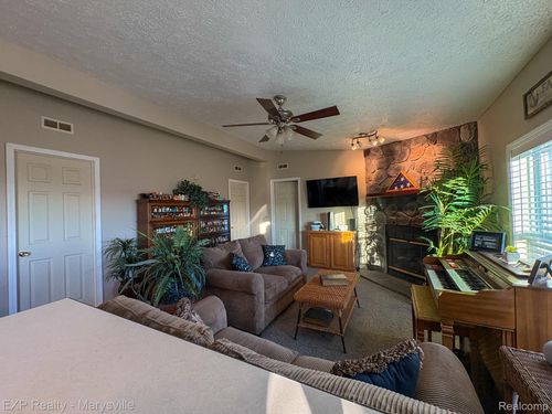 6433 Norman Rd, Grant Township, MI, 48032-3222 | Card Image