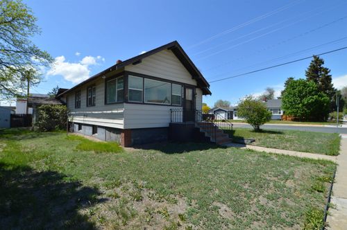 2142 C St, Torrington, WY, 82240-1805 | Card Image