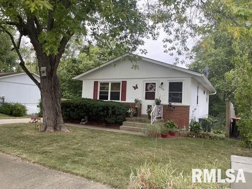 5729 N Wacker Dr, Peoria, IL, 61615-2980 | Card Image