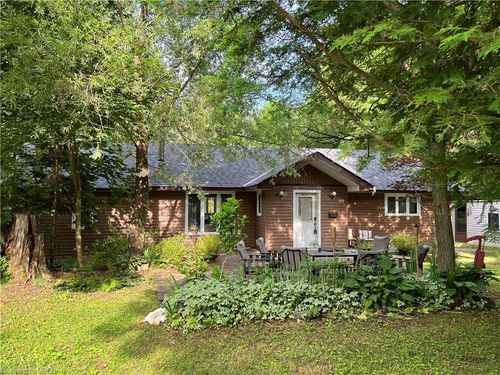 16431 Hwy 35 Highway, Algonquin Highlands, ON, K0M1J1 | Card Image