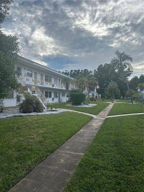 11-5940 21st St N, ST PETERSBURG, FL, 33714-4731 | Card Image