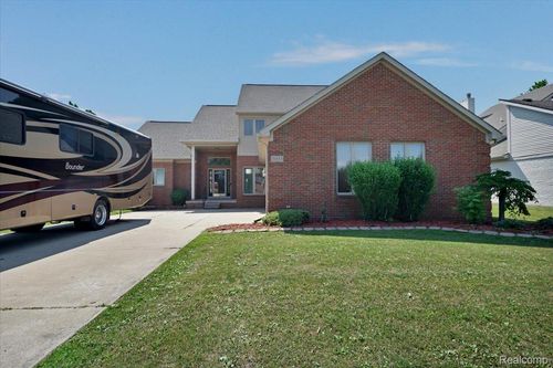 51553 Baker Rd, Chesterfield, MI, 48047-3132 | Card Image