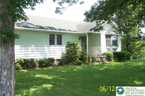 262 Claremont Ave, TAMAQUA, PA, 18252-4436 | Card Image