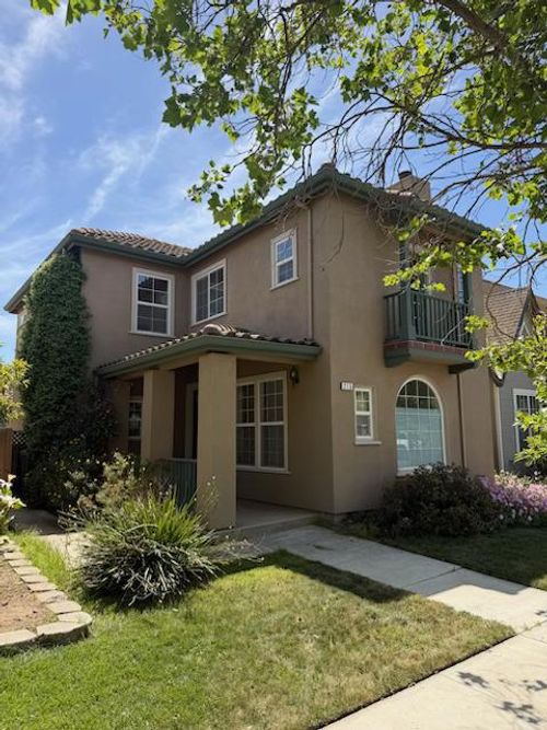 215 Beech Ave, Greenfield, CA, 93927-5350 | Card Image