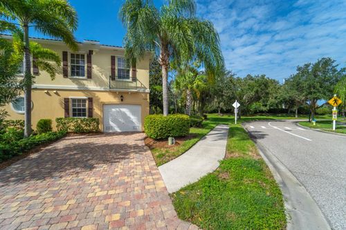 7884 Farina Ct, SARASOTA, FL, 34238-4787 | Card Image