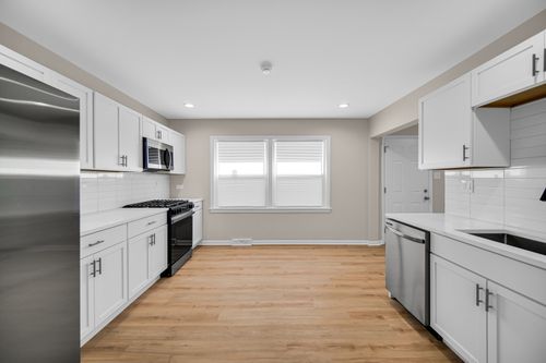 11701 S Campbell Avenue, Chicago, IL, 60655 | Card Image