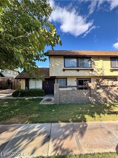 4473 Sirius Ave, Las Vegas, NV, 89102-7336 | Card Image