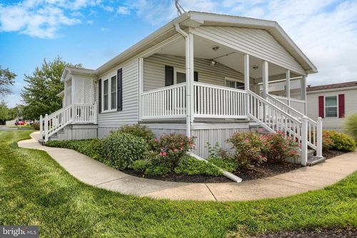 384 W Spruce St, PALMYRA, PA, 17078-1013 | Card Image