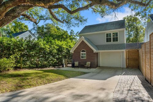 1511 Pine St, TALLAHASSEE, FL, 32303-5733 | Card Image