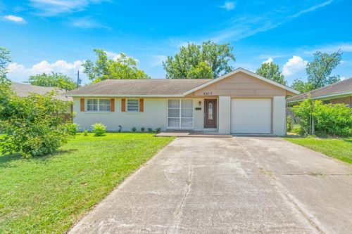 4517 W 43rd St, Houston, TX, 77092-5330 | Card Image
