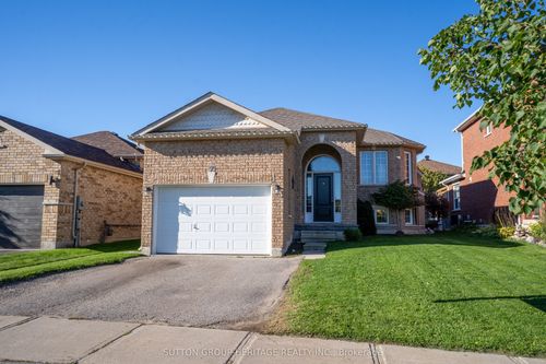 99 Sweetnam Dr, Lindsay, ON, K9V0A6 | Card Image