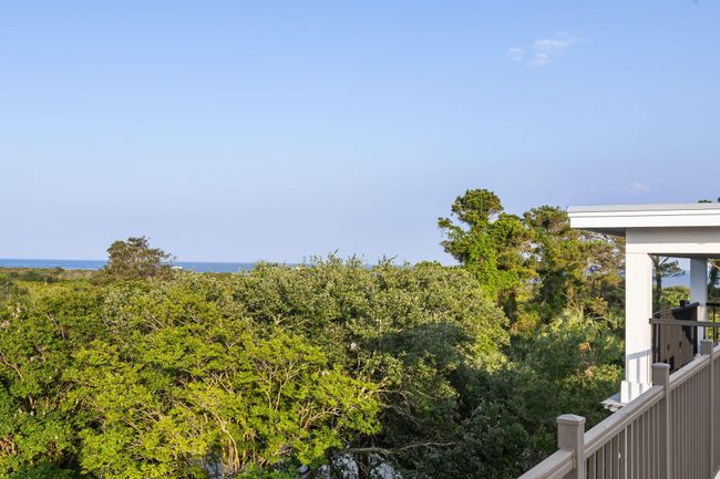 Views of the Ocean | Image 47