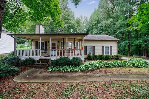 1781 Rose Garden Ln, Loganville, GA, 30052-2472 | Card Image