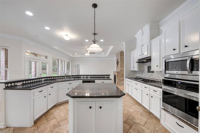 3207 W Benders Landing Blvd, House other with 3 bedrooms, 4 bathrooms and 3 parking in Spring TX | Image 13
