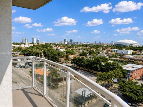 702-1 Glen Royal Pkwy, Miami, FL, 33125-5288 | Card Image
