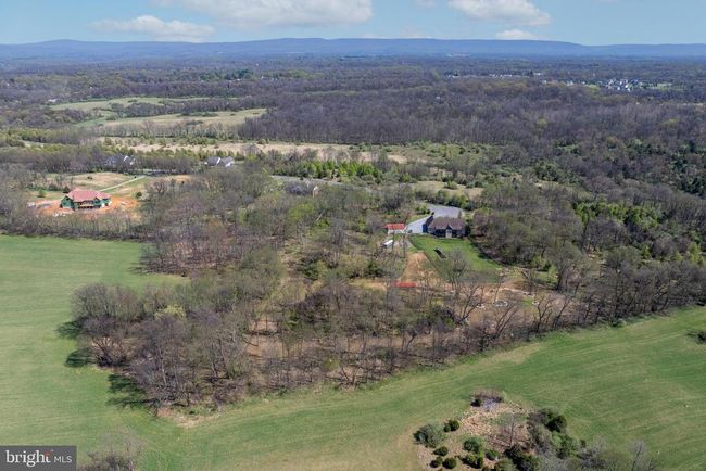 1058 Marsh Hawk Way, House other with 4 bedrooms, 4 bathrooms and null parking in Shepherdstown WV | Image 93