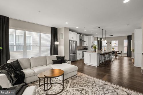 22951 Sullivans Cove Sq, BRAMBLETON, VA, 20148-4919 | Card Image
