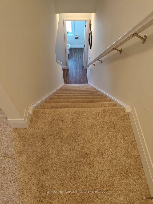 6 Lily Lane, Condo with 3 bedrooms, 3 bathrooms and 1 parking in Guelph ON | Image 8
