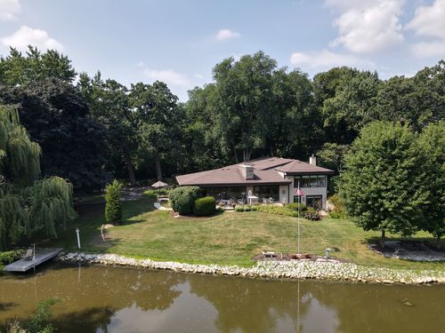2050 Brookdale Ct, Palatine, IL, 60067-7557 | Card Image