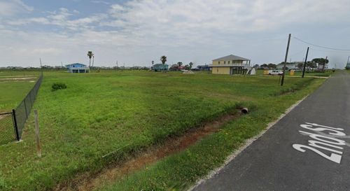 4003 2nd St, Galveston, TX, 77554 | Card Image