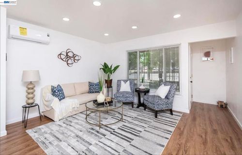 2257 Edison Ave, Sacramento, CA, 95821-1616 | Card Image
