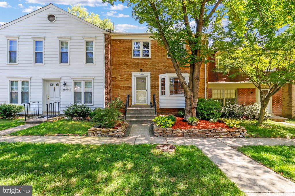 Grackle Way, Gaithersburg, MD 20879