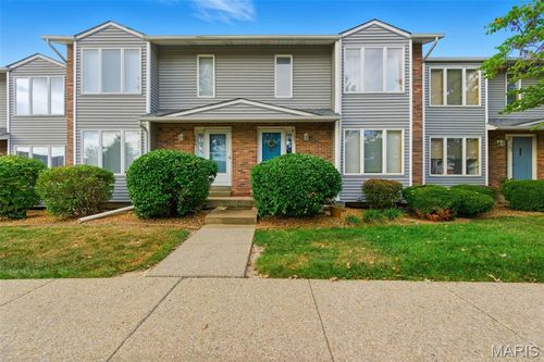 c-605 King Dr, Saint Charles, MO, 63303-3521 | Card Image