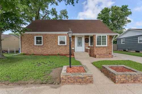 709 Indiana Ave, Michigan City, IN, 46360-5933 | Card Image