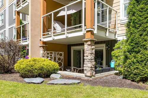 104-4701 Uplands Dr, Nanaimo, BC, V9T5Y2 | Card Image
