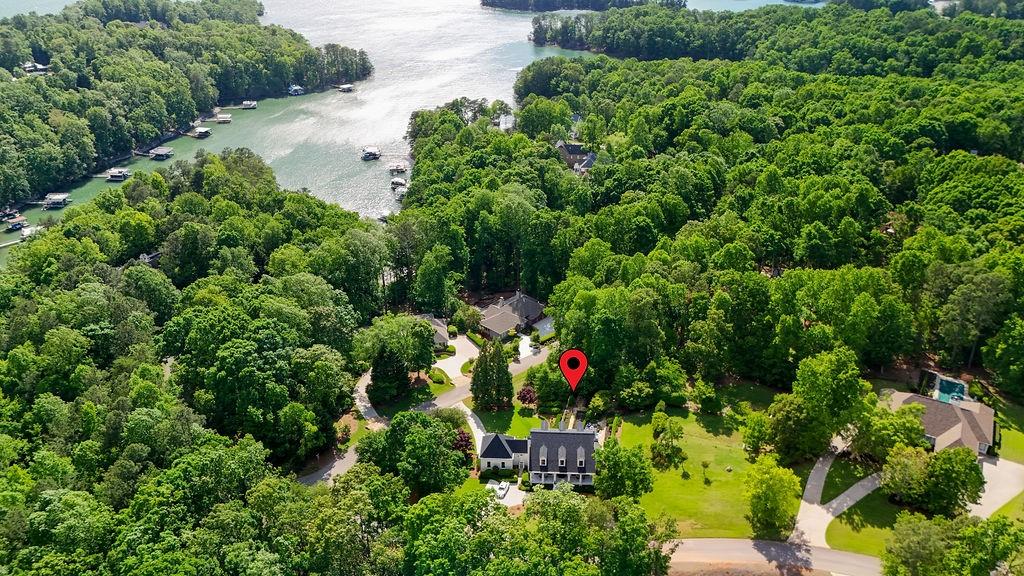 Loch Arbor Dr, Flowery Branch, GA 30542