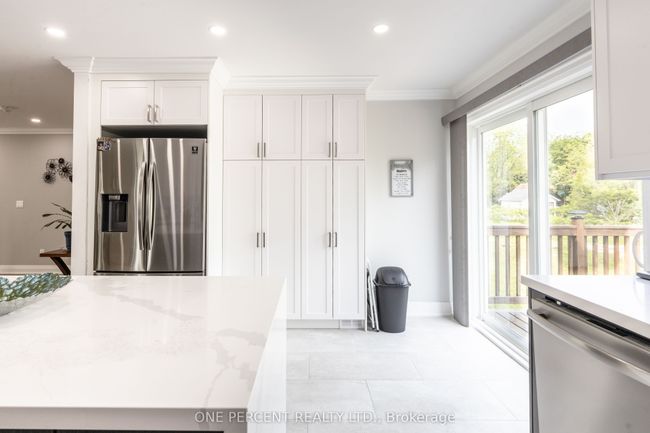 58 Mckenzie St, House other with 5 bedrooms, 3 bathrooms and 4 parking in Madoc ON | Image 9