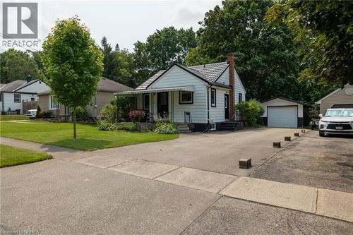 260 Robinson Street, Woodstock, ON, N4S3B9 | Card Image