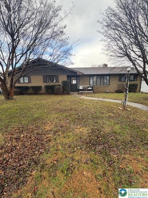 933 E Union Street, Allentown City, PA, 18109 | Card Image