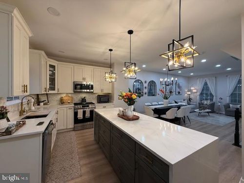 45525 Grand Central Sq, STERLING, VA, 20166-3051 | Card Image