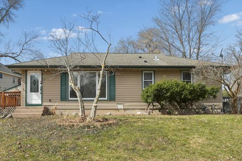 761 Bartelmy Ln N, Maplewood, MN, 55119-3819 | Card Image