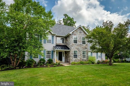 2225 Claymont Dr, QUAKERTOWN, PA, 18951-5018 | Card Image