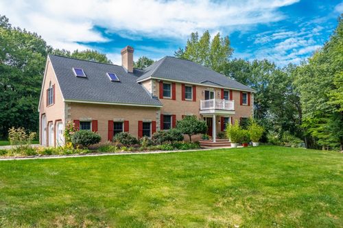 17 Wyndcliff Dr, Acton, MA, 01720-4818 | Card Image