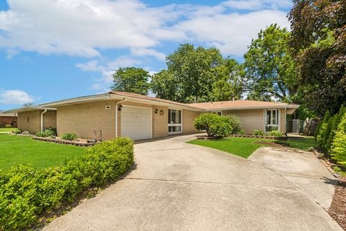 5460 Adeline Pl, Oak Forest, IL, 60452-3212 | Card Image