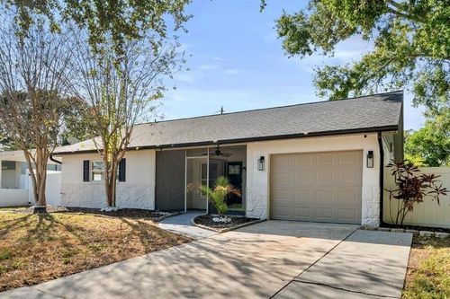 7490 Locust St Ne, St Petersburg, FL, 33702-5442 | Card Image