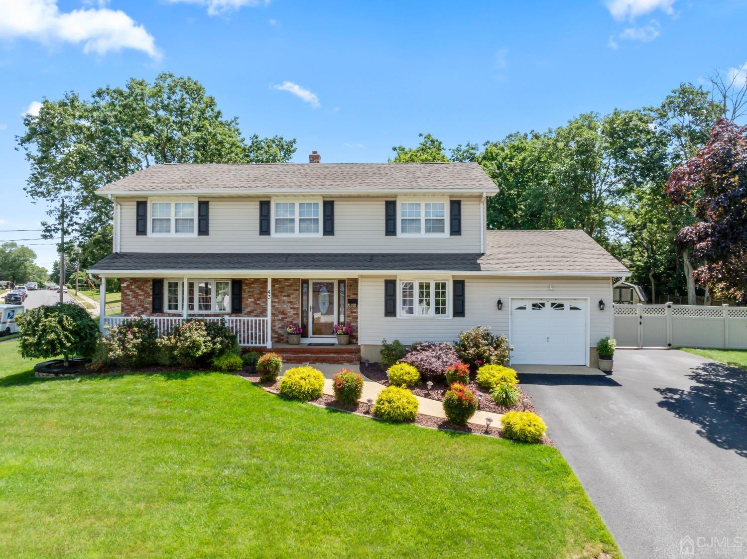 Southport Dr, Howell, NJ 07731