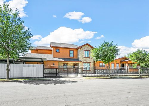 902 S Montclair Ave, Dallas, TX, 75208-7224 | Card Image