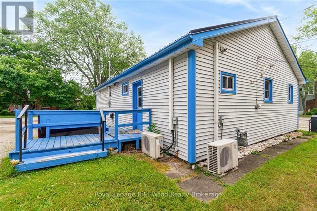 29 Wellington St, Home with 0 bedrooms, 0 bathrooms and 6 parking in Port Burwell ON | Image 9