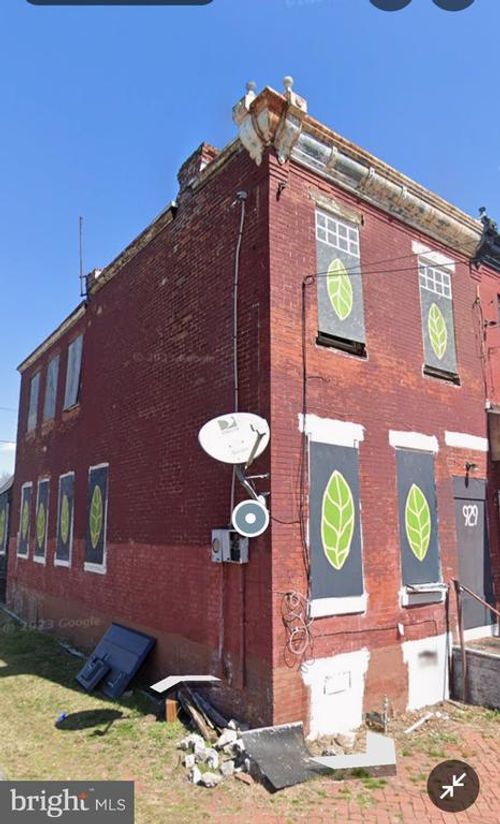 929 Pearl St, Camden, NJ, 08102-1050 | Card Image